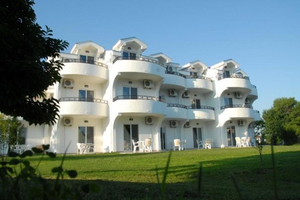 Hotel Comfort Ulcinj Eksteriør billede